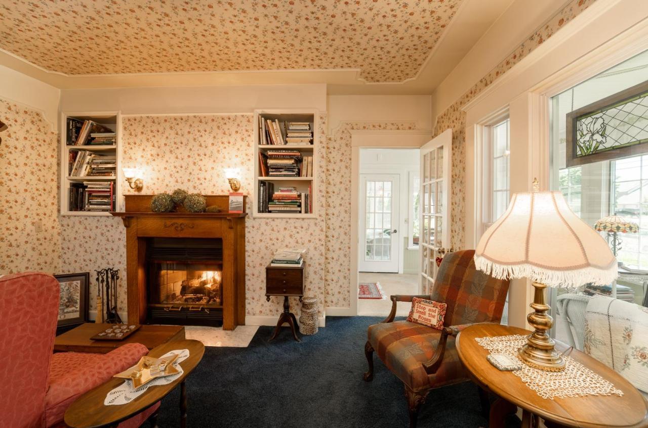 Yelton Manor Bed And Breakfast South Haven Eksteriør billede
