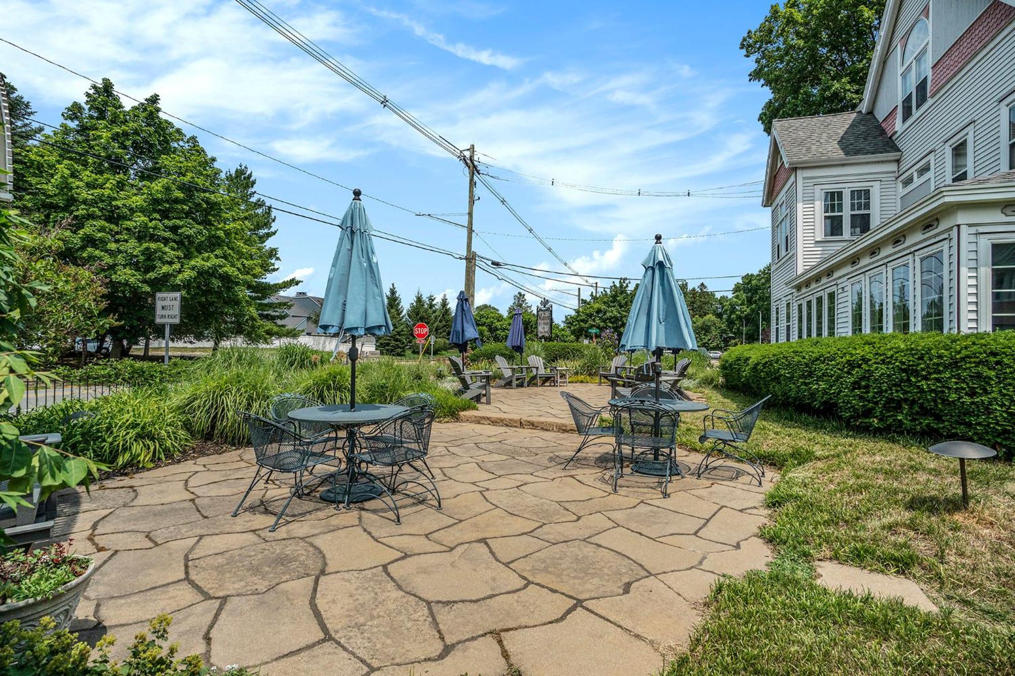 Yelton Manor Bed And Breakfast South Haven Eksteriør billede