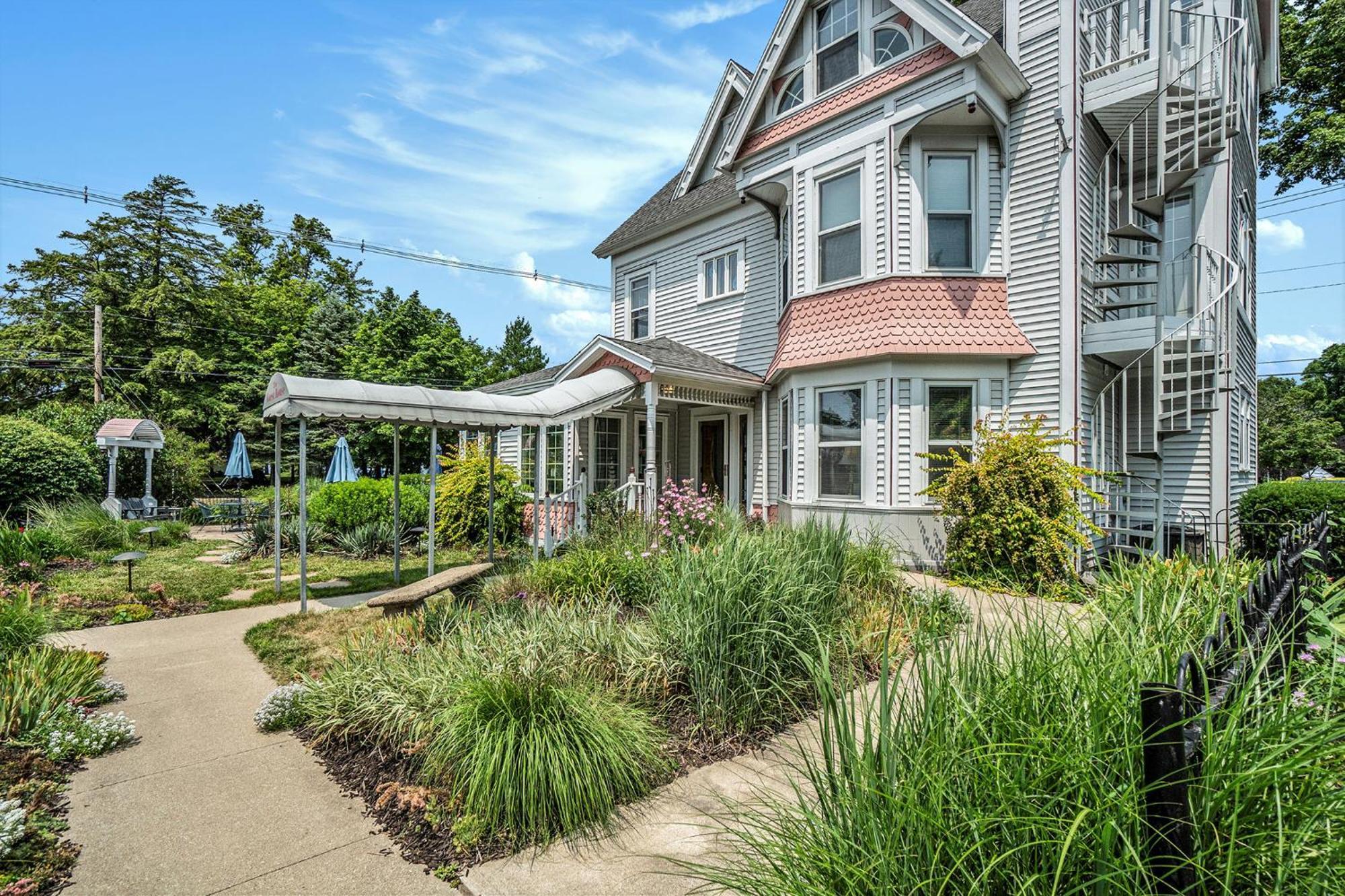 Yelton Manor Bed And Breakfast South Haven Eksteriør billede